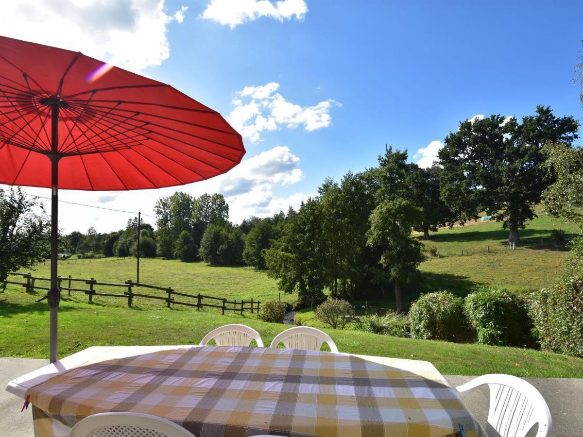 Isigny-le-Buat Cosy Chalet With Private Garden In Normandy חדר תמונה