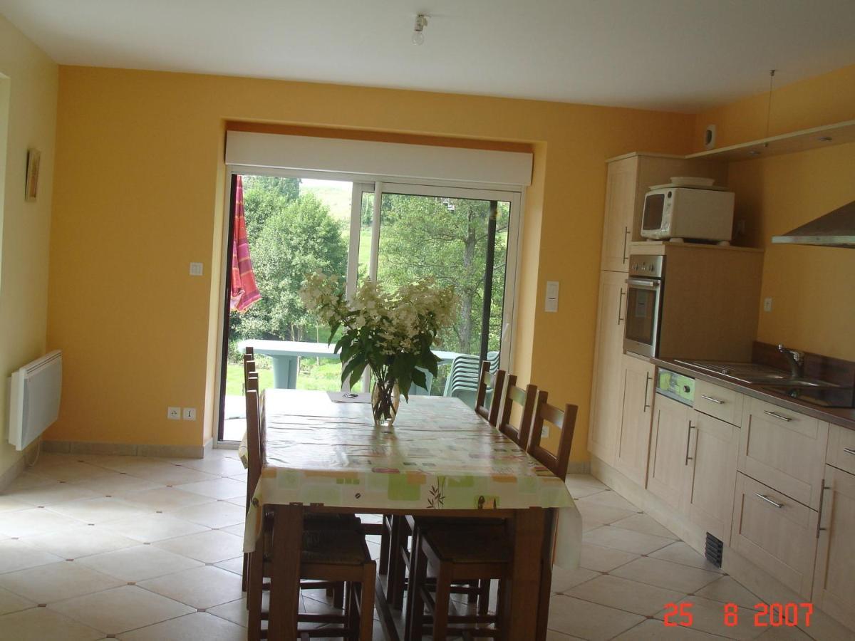 Isigny-le-Buat Cosy Chalet With Private Garden In Normandy חדר תמונה