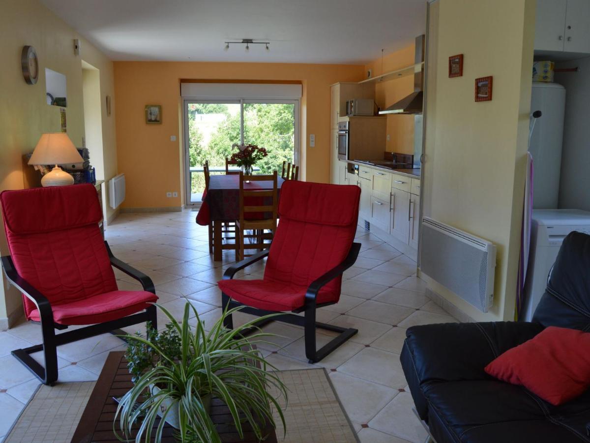 Isigny-le-Buat Cosy Chalet With Private Garden In Normandy מראה חיצוני תמונה